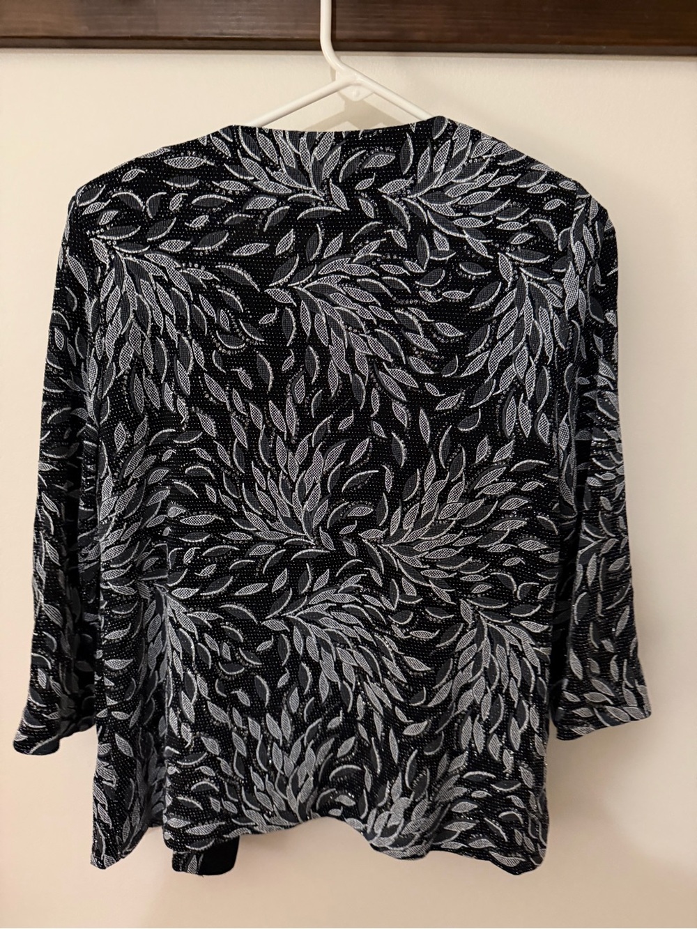 Alex Evenings Black Jacket with shell Silver Leaf Motif - Picture 2 of 3